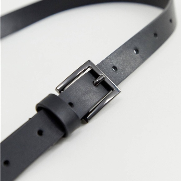 2/$20 ASOS women’s wallet belt - Picture 4 of 6